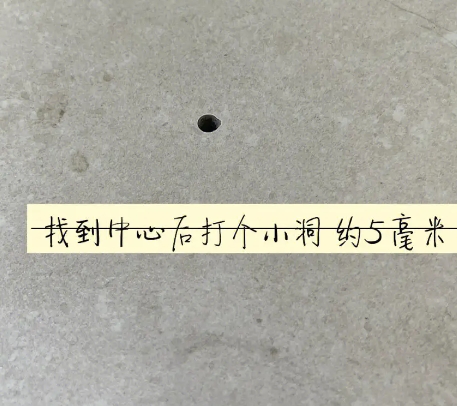 德化瓷砖空鼓维修公司专业解答在瓷砖铺贴过程中，如果砂料搅拌不均匀，将会带来以下问题
